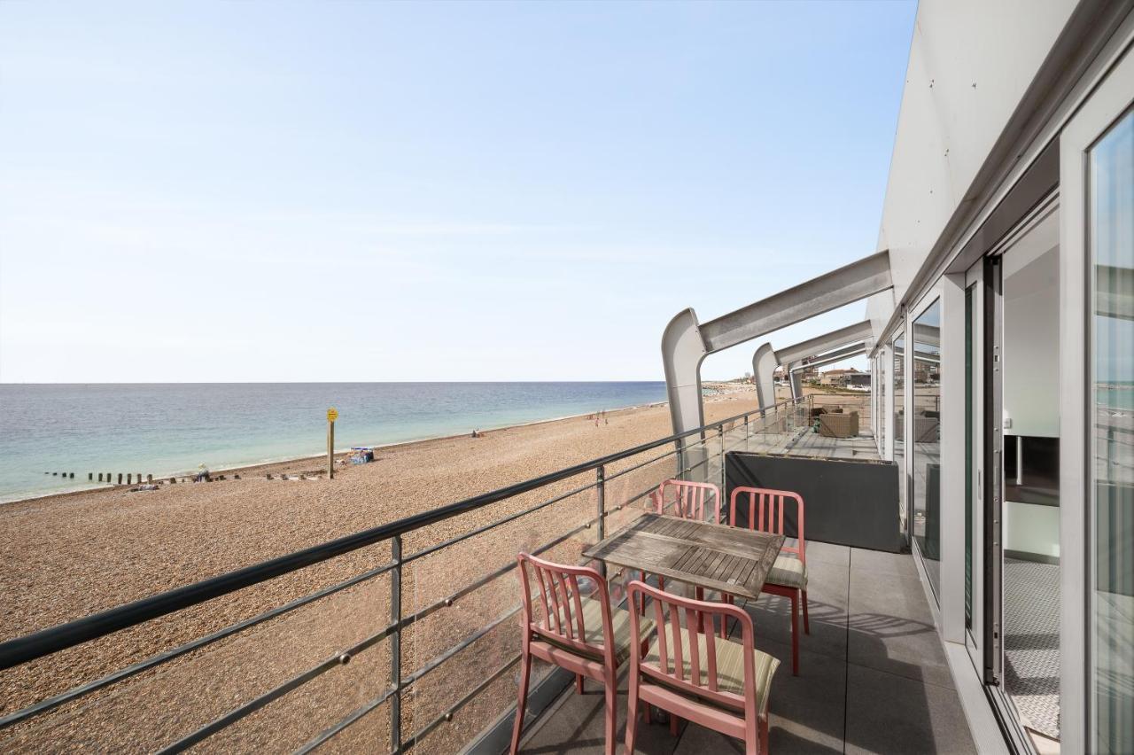 Lancing Beach Apartment. Екстериор снимка