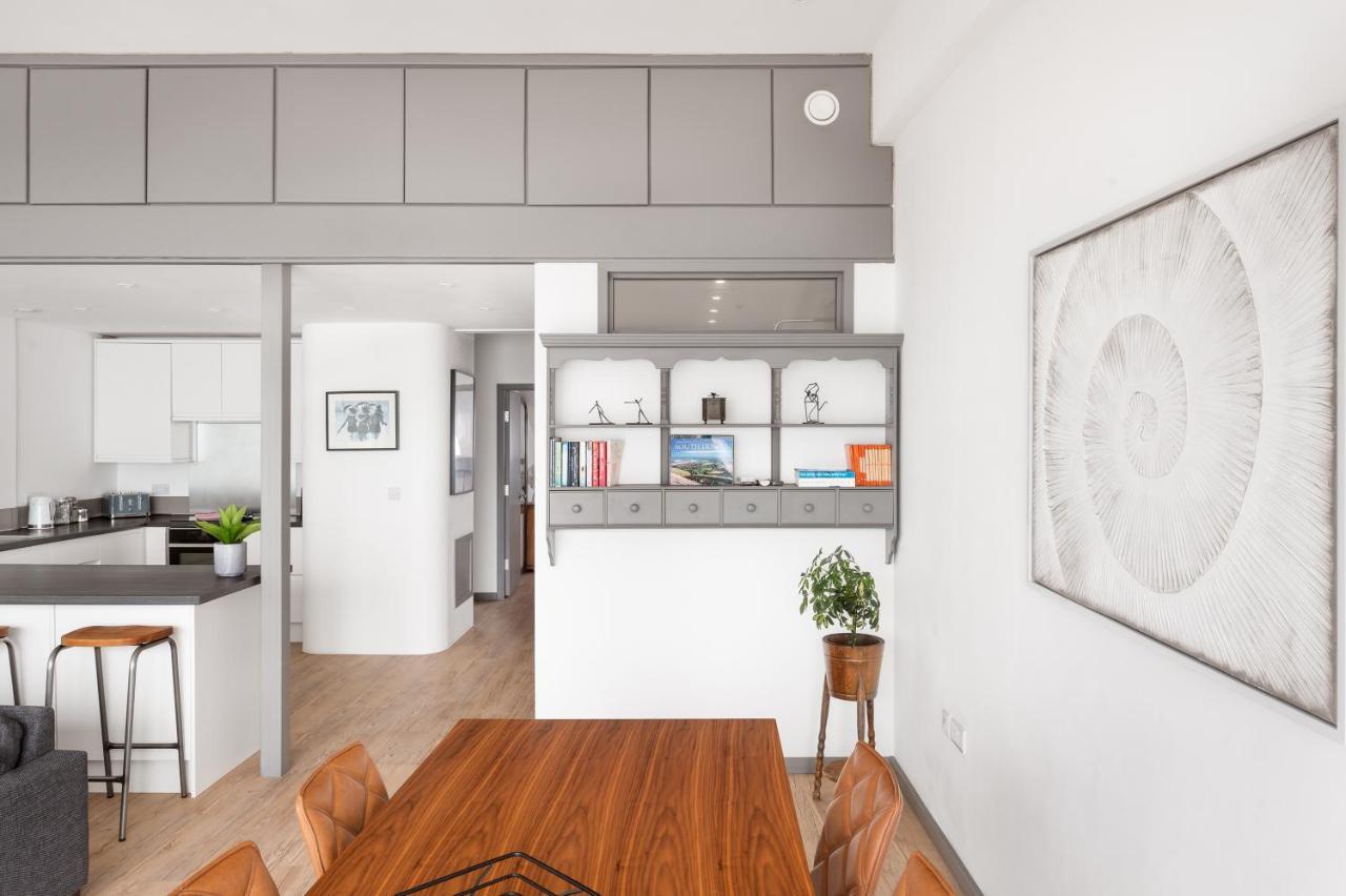 Lancing Beach Apartment. Екстериор снимка