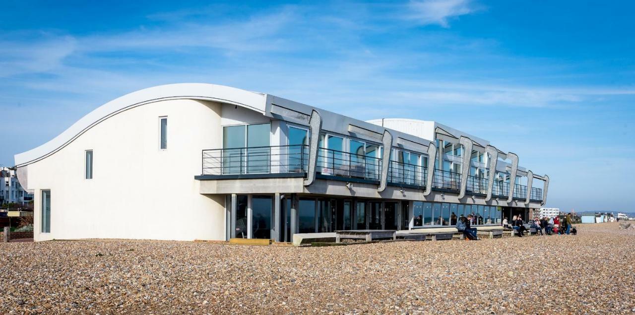 Lancing Beach Apartment. Екстериор снимка